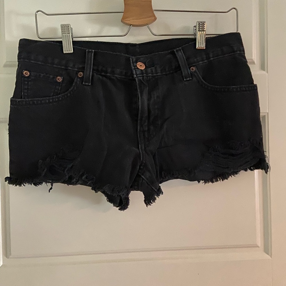 Levis short